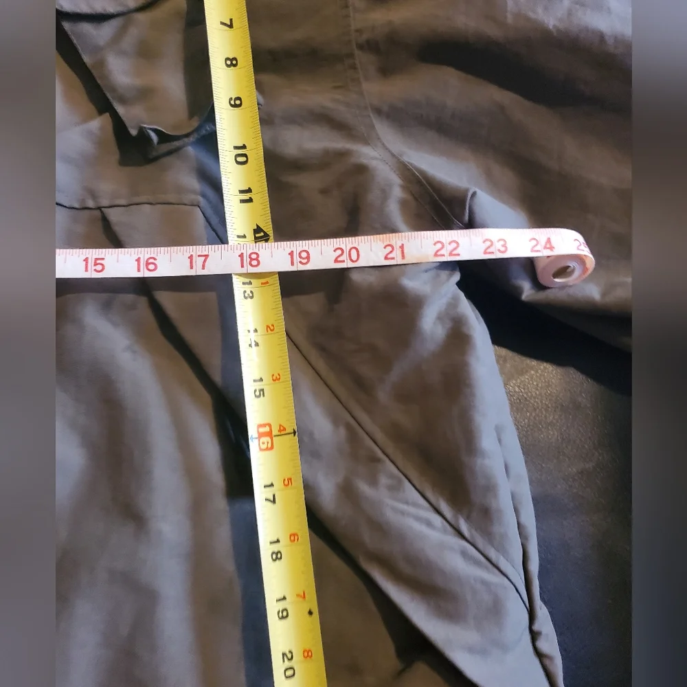 Old Navy Men's Large Outerwear Jacket, Army Green color, Great Used condition ๐ - Picture 7 of 11
